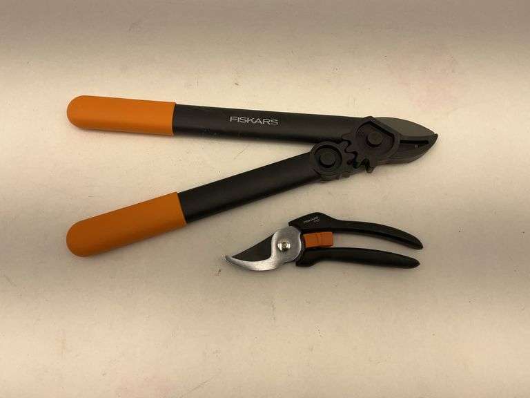 Fiskars P121 Pruning Shears and Cable Cutter Set