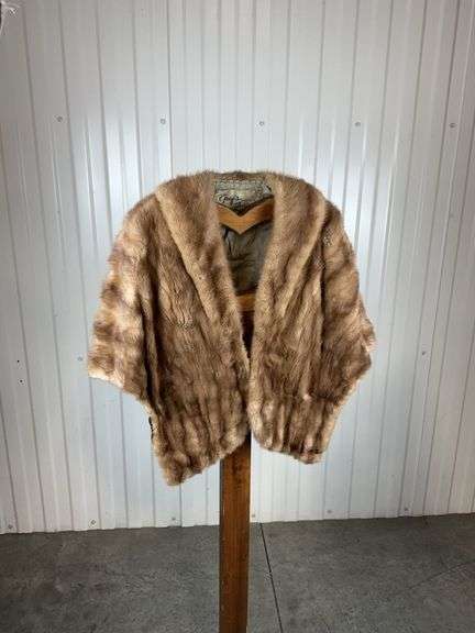 Graf's Furs San Diego Fur Stole Shawl image