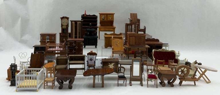 Dollhouse Miniature Furniture & Accessories Lot image