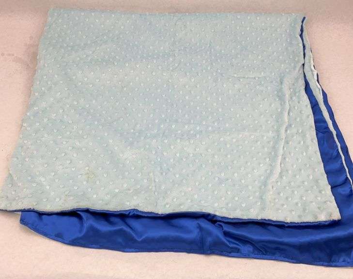 Pair of blankets or throws. image