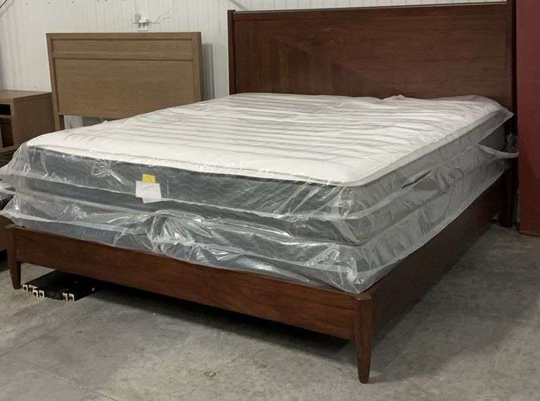 King Size Mattress and Foundation Set image