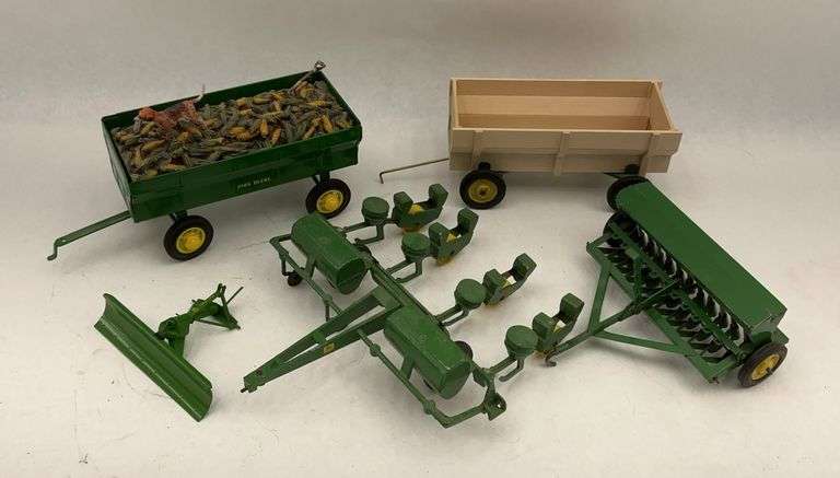 Ertl John Deere Farm Toys Set image