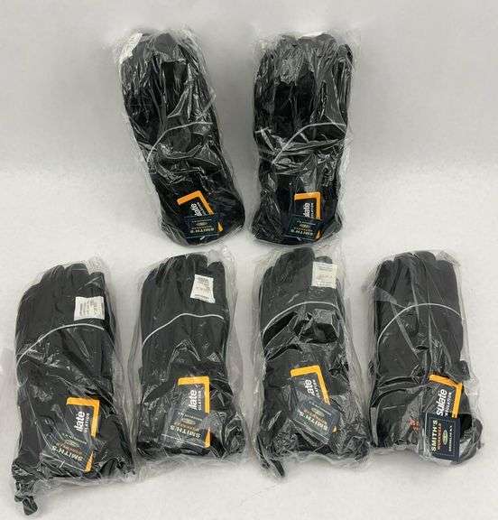 Lot of 7 Pairs of Smith's Workwear Insulated Gloves - Black image