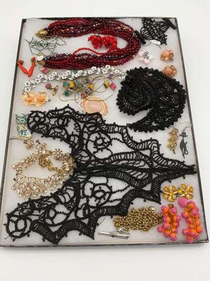 Assorted Costume Jewelry Lot - Necklaces, Earrings, Brooches, Bracelet image