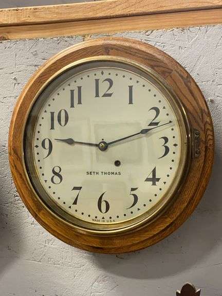 Seth Thomas Round Gallery Wall Clock image