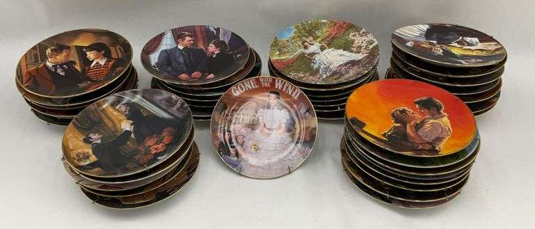 Gone With The Wind Musical Treasures in Fine Porcelain 40 Plate Collection image