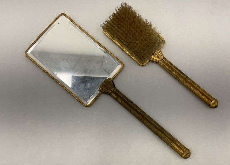 Mirror and Brush Vanity Set image