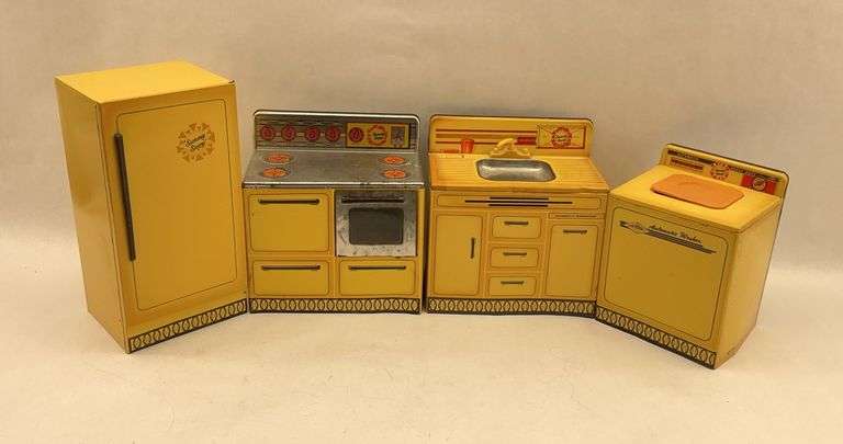 Wolverine Sunny Suzy Tin Litho Kitchen Set image