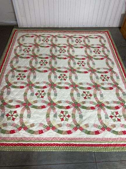 Better Homes and Gardens Quilted Bedding Coverlet image