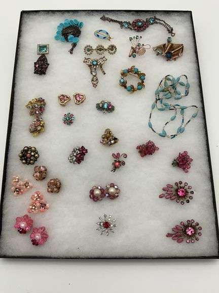 Mixed Lot of Costume Jewelry - Necklaces, Brooches, and Earrings image