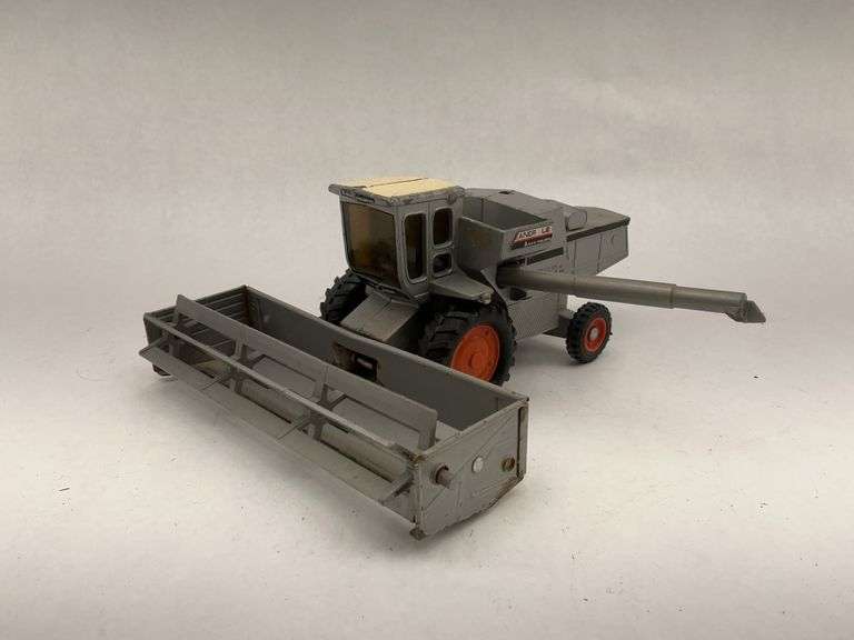 Ertl Allis Chalmers Gleaner L2 Combine Toy image