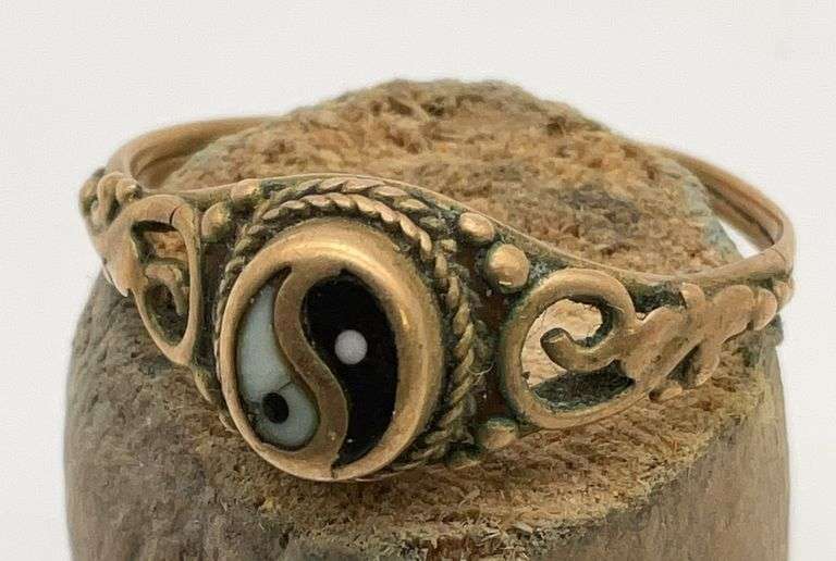 Yin Yang Stone Ring image