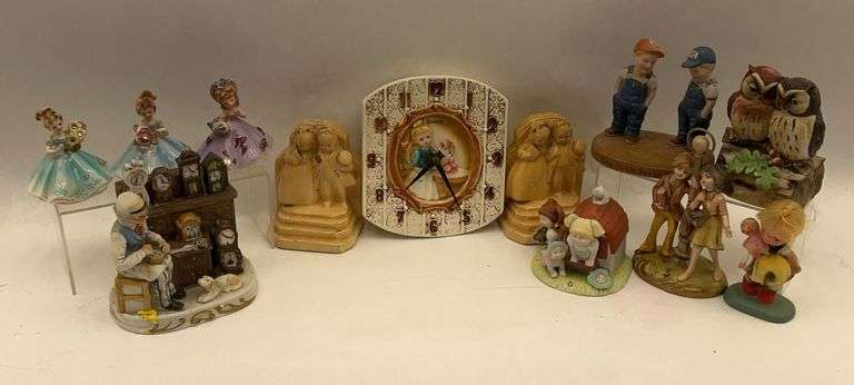 Figurine Collection: Josef Originals, Cabbage Patch, Clock image