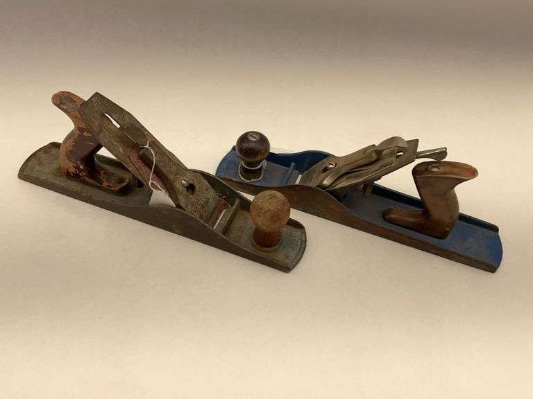 Lot of 2 Hand Planes - Victor & L. Tillman image