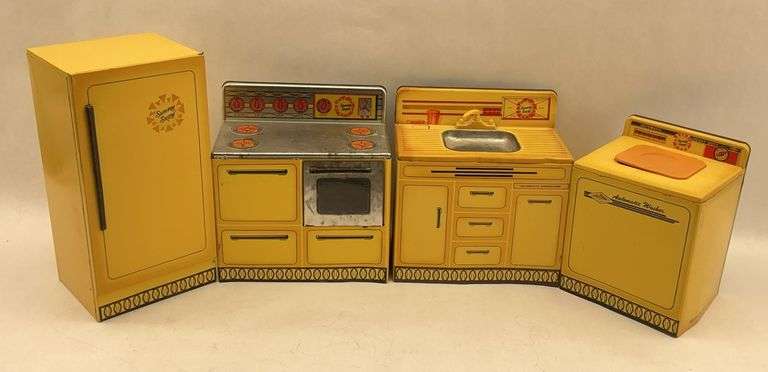 Wolverine Sunny Suzy Tin Litho Kitchen Set image