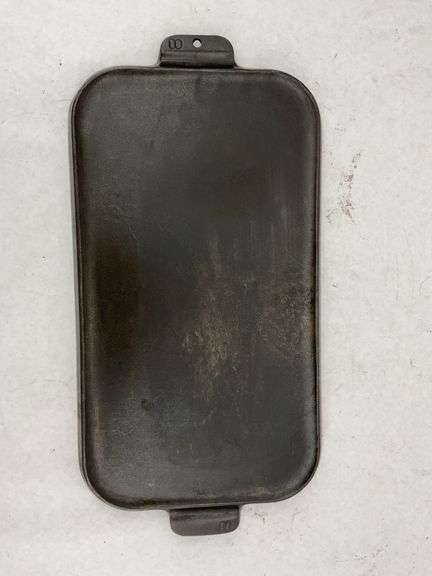 Griswold Cast Iron Griddle #908 image
