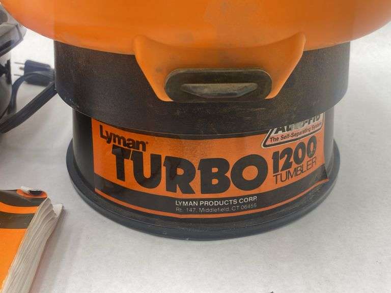 Lyman Turbo 1200 Tumbler with Reloading Guide