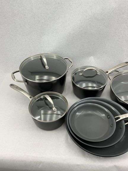 Black Cookware Set with Lids