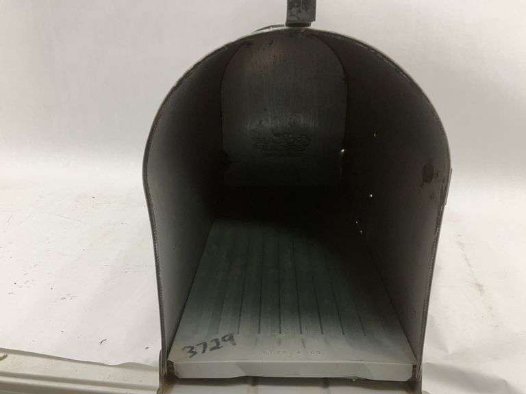 Floral Painted Mailbox