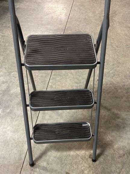 Rubbermaid 3-Step Ladder