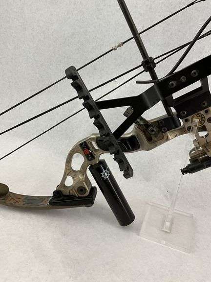 Hoyt Compound Bow, Viper Stabilizer, Cobra Components