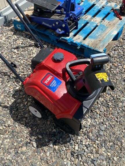 Toro Power Clear 180 Snow Blower