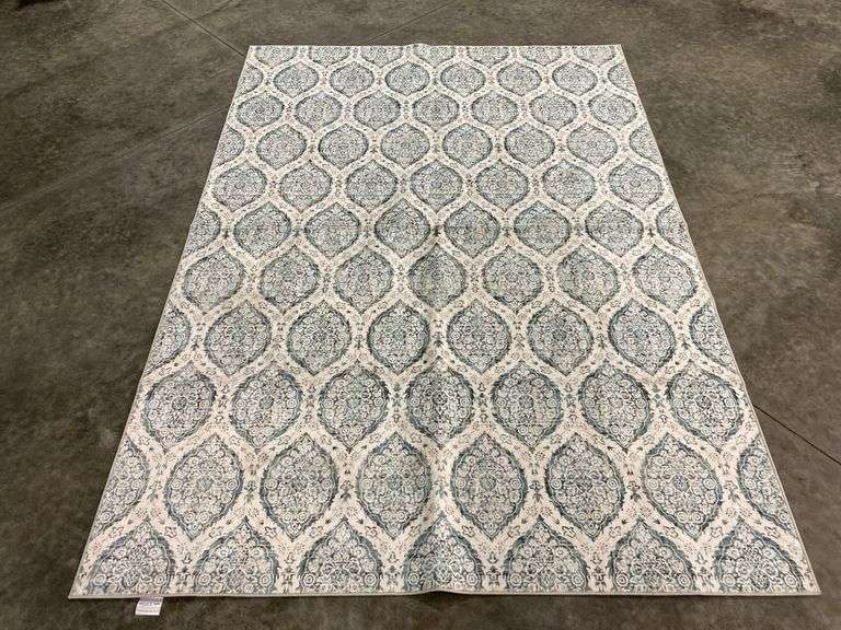 Wyatt & Ash Machine Washable 5ft x 7ft Rug. Like new
