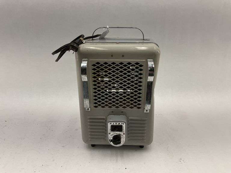 Vintage Titan Portable Space Heater, Model 77408