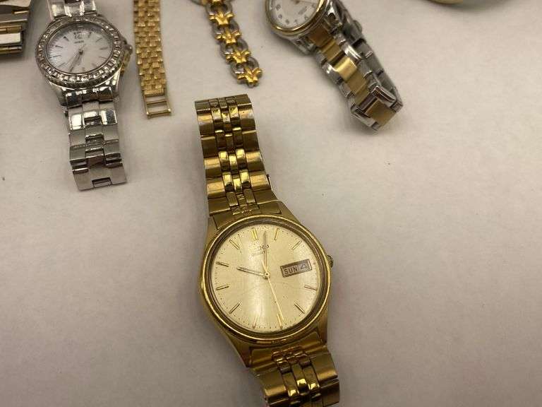 Assorted Lot of Wristwatches: Movado, Seiko, Timex and More