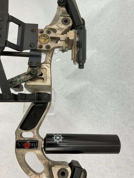 Hoyt Compound Bow, Viper Stabilizer, Cobra Components
