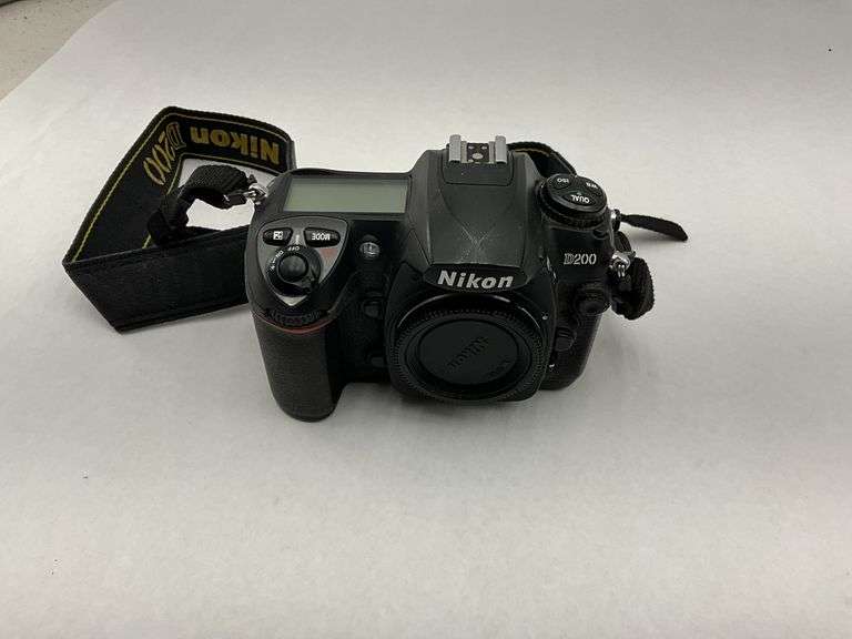 Nikon D200 and D80 Digital Camera Lot with Lenses and Accessories