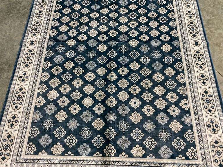 Wyatt & Ash Machine Washable 5ft x 7ft Rug. Like new