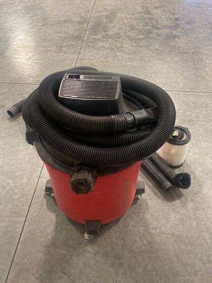 Craftsman Wet/Dry Vac - 2.5 Peak HP