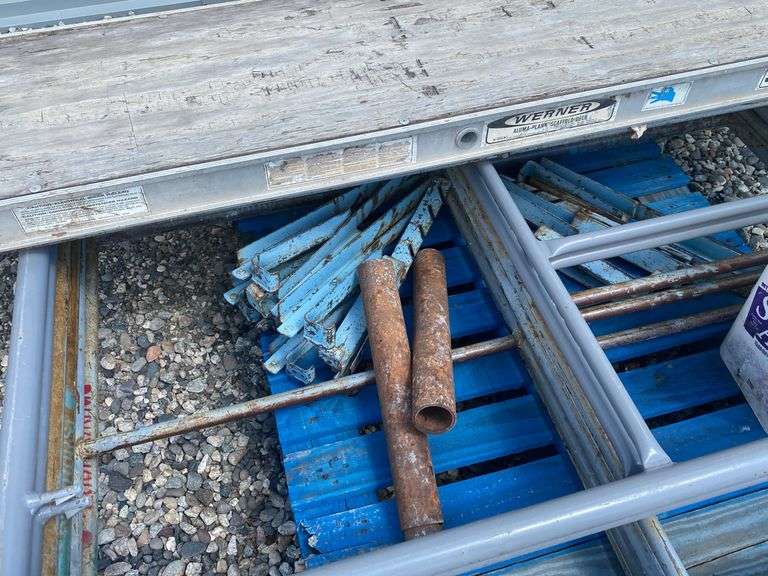 Mixed Lot of Scaffolding Frames and Components