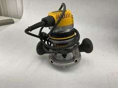 DeWalt Router with Bits and Craftsman Bag