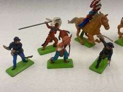 Britains LTD 1971 Deetail Wild West Figures Set