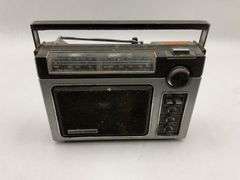 Lot of 4 Radios - RCA Superadio, General Electric
