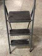 Rubbermaid 3-Step Ladder