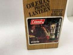 Coleman Propane Lantern Model 5114 with Box