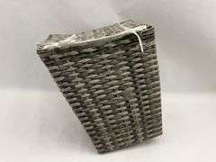Woven Laundry Hamper with Lid