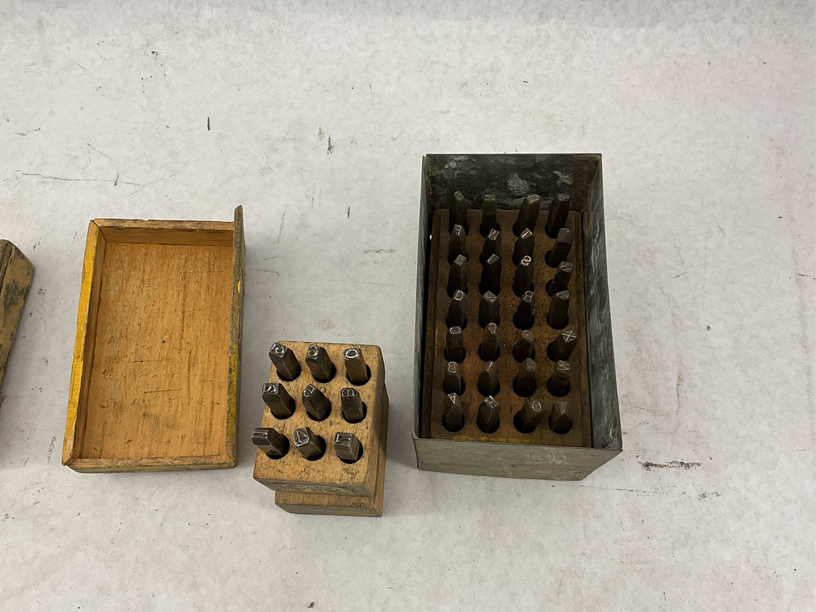 Lot image 2