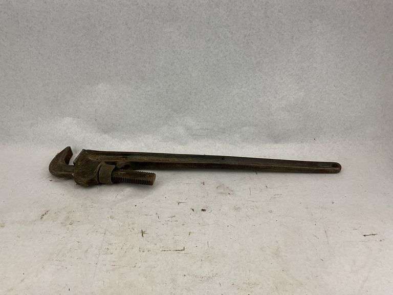 Large Pipe Wrench