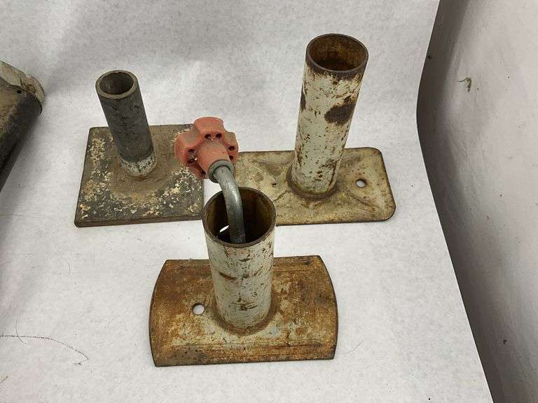 Assorted Lot of Trailer Stabilizer Jacks