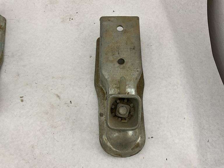 Lot of 6 Trailer Hitch Couplers