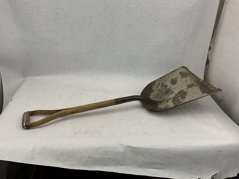 Collection of Shovels