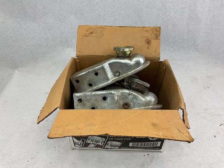 Lot of 6 Trailer Hitch Couplers