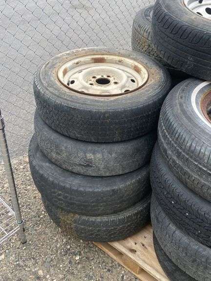 Pallet of Used Tires with Steel Rims - Assorted Sizes