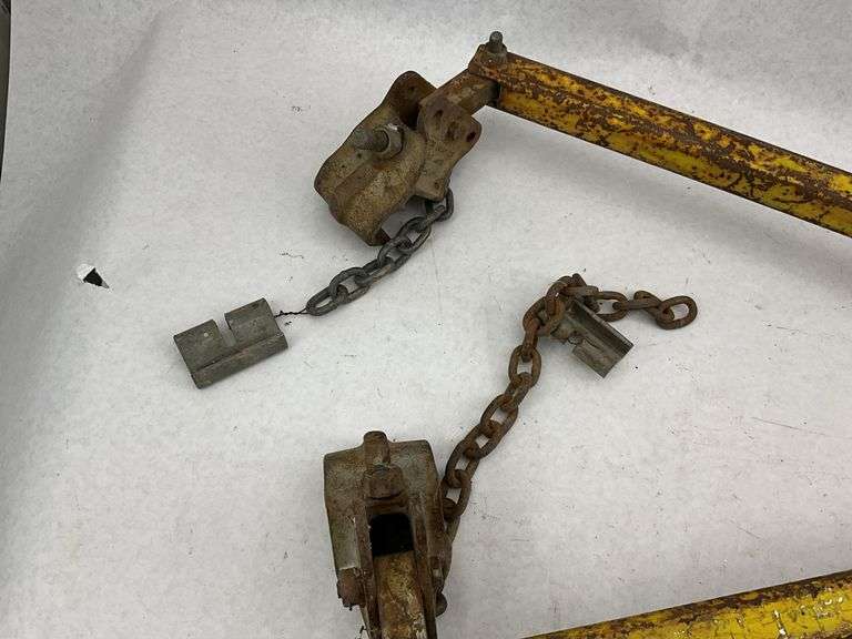 Tow Bar with Chains