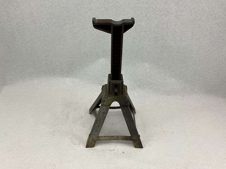 Automotive Jack Stand