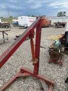 Red Shop Crane Engine Hoist with Chain